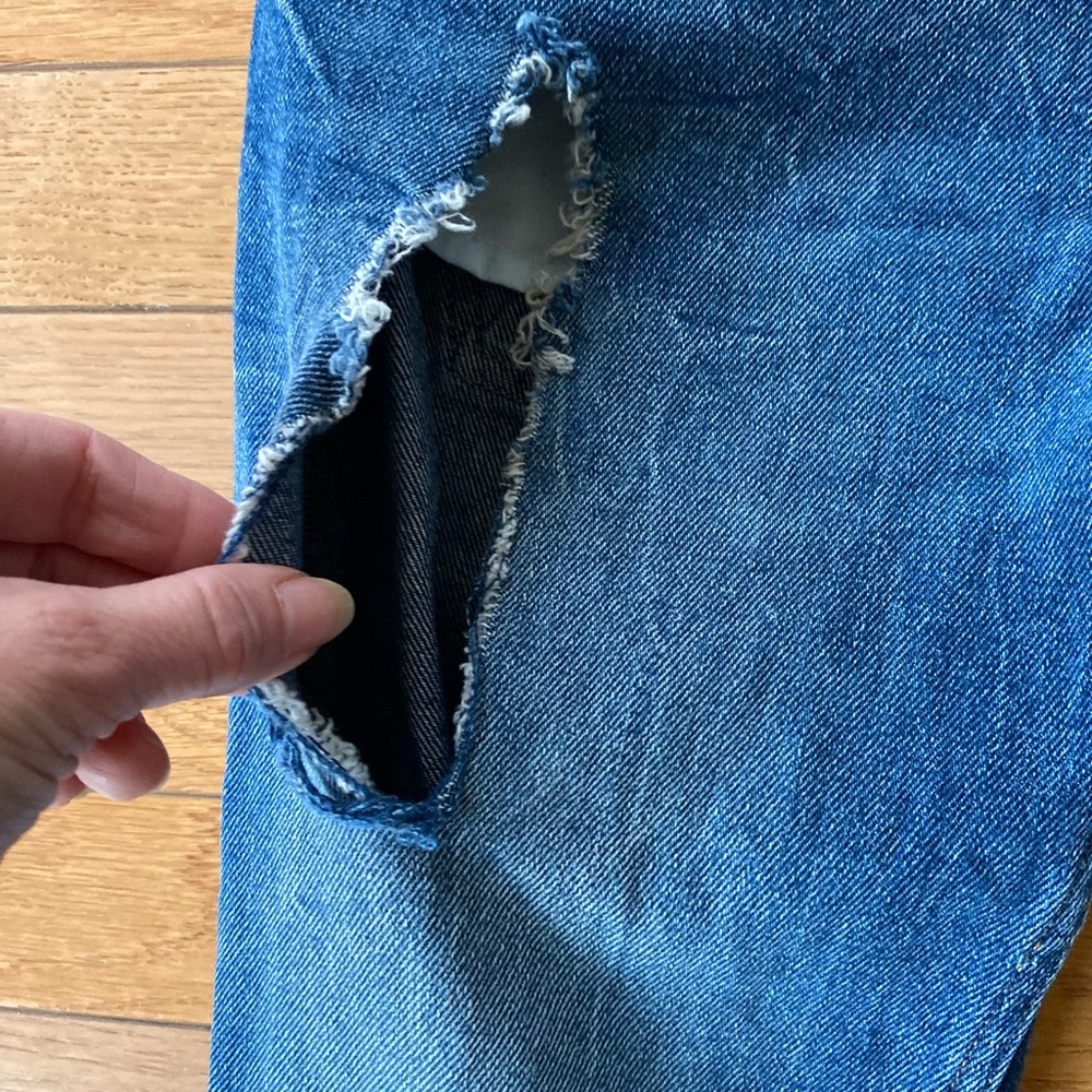 Euc Zara Basic Denim Red Button Distressed Jeans - image 7